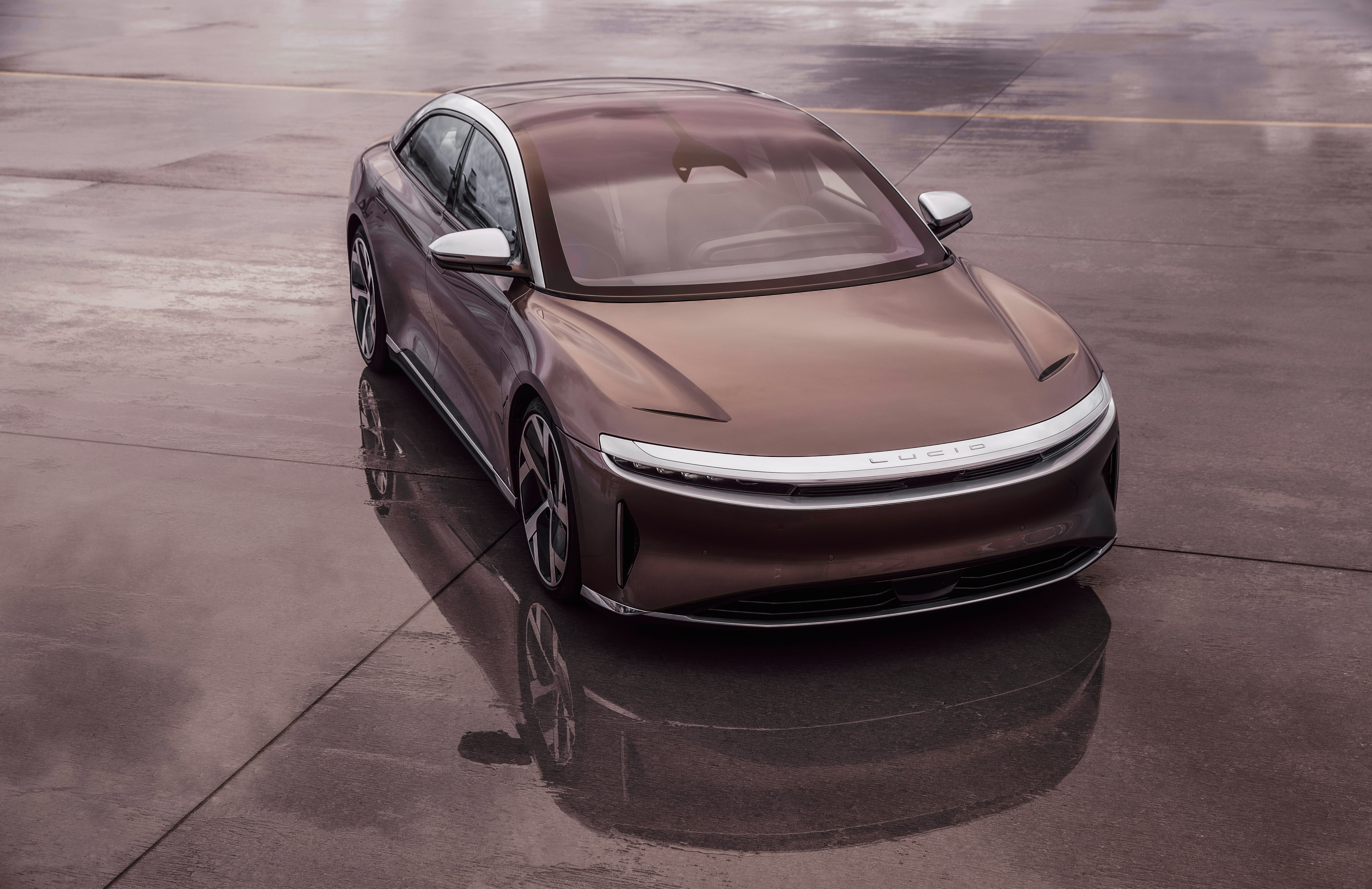 Lucid air outlet lease